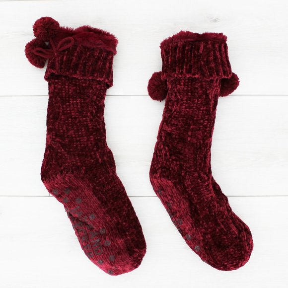 Jane and Bleecker Burgundy Red Super Soft Chenille Sherpa Lined Slipper Socks - Picture 4 of 6